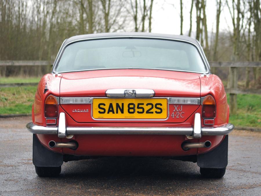  Jaguar XJ6C (Series II) 1975 года  (фото 8 из 8)